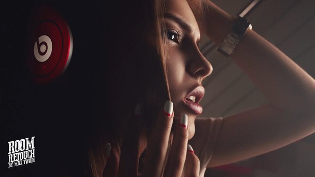 Max Twain ROOM 2014_0.jpg